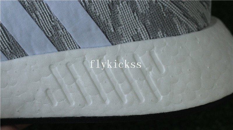 Real Boost Adidas NMD R2 Primeknit BY9520